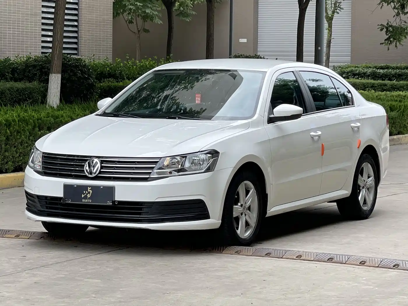 Volkswagen Lavida 2017 1.6L Automatic Trend Edition