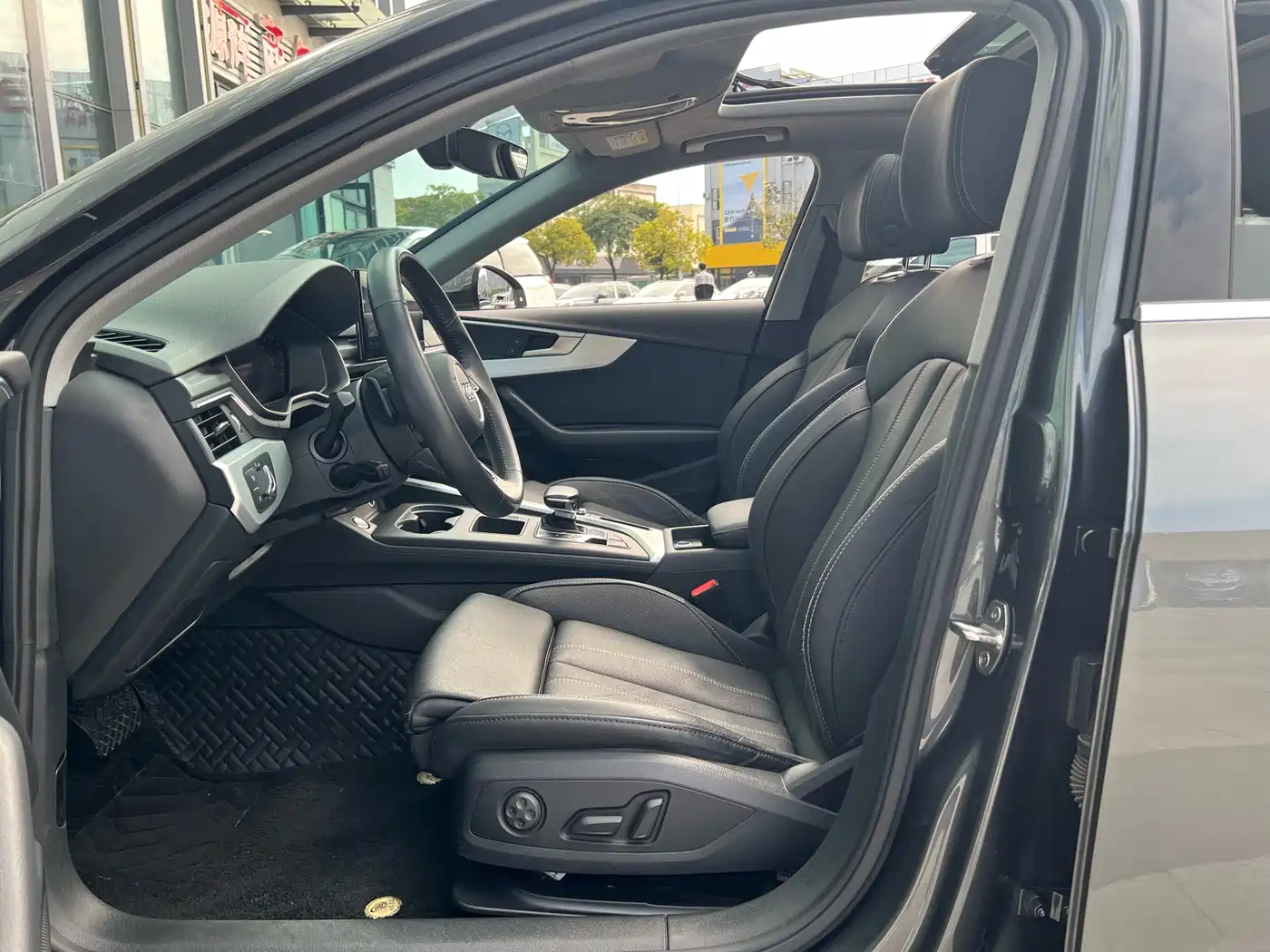 Audi A4L 2020 40 TFSI Luxury Dynamic фото 10