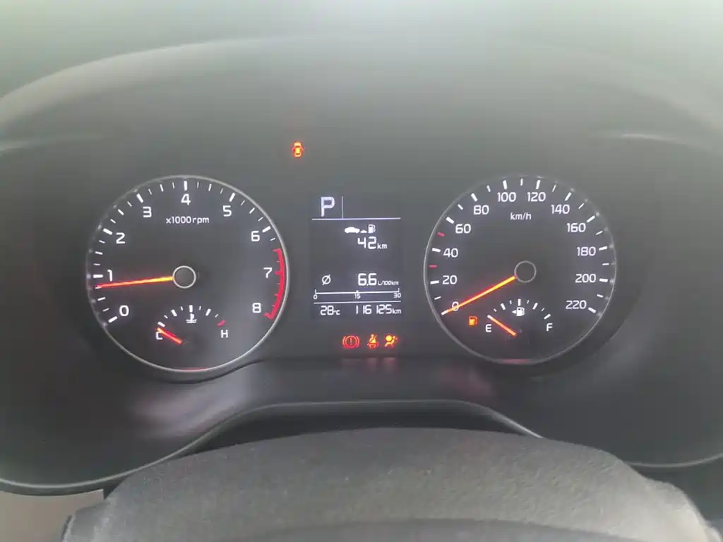 Kia K2 2017 2017 Sedan 1.4L AT GLS