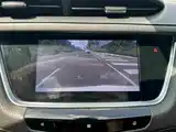Photo 15 - Cadillac XT5