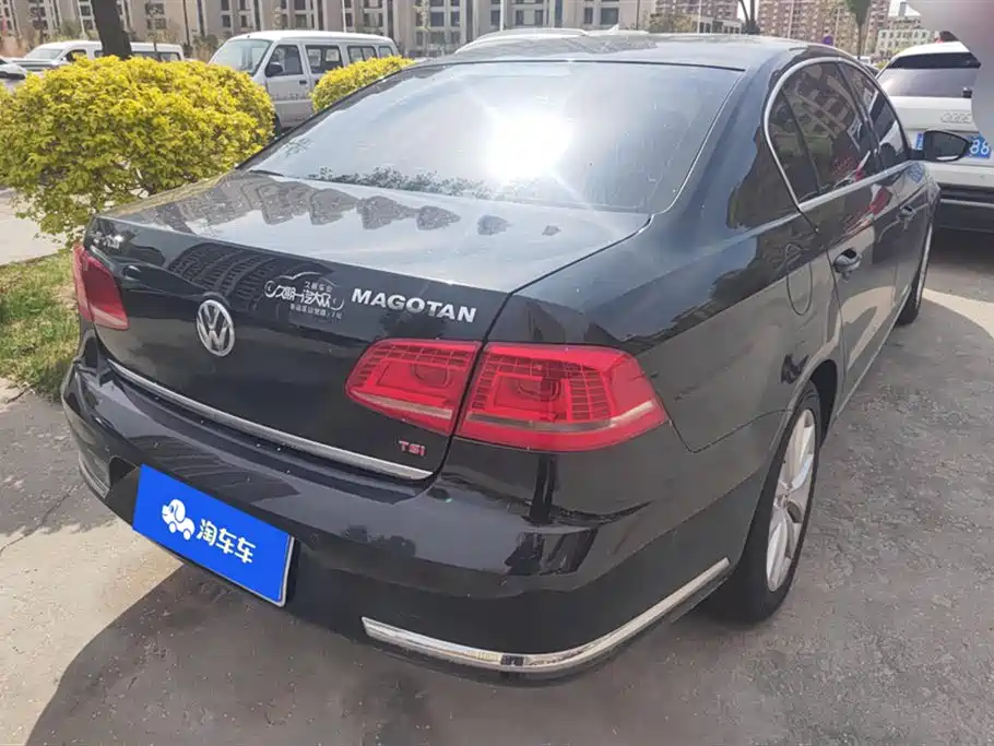 Volkswagen Magotan 2013 2.0TSI Premium фото 3