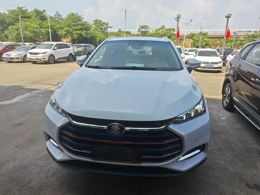 BYD Tang 2020 2019 2.0T Automatic Smart Connect Honor 5-seater China VI