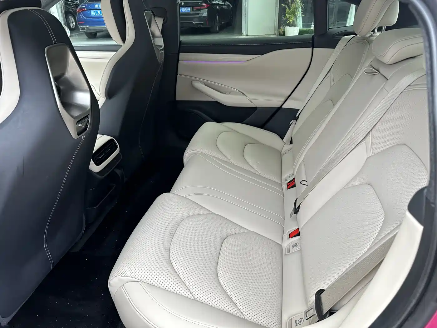 Xiaomi Auto Xiaomi SU7 2024 RWD Standard Founder's Edition фото 7
