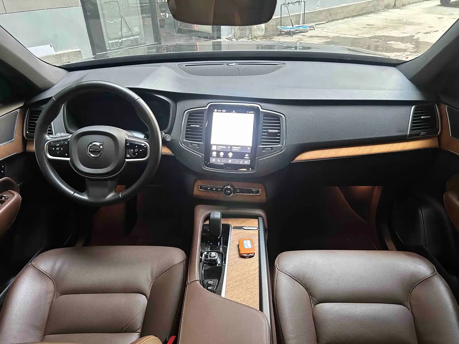 Photo 6 - Volvo XC90