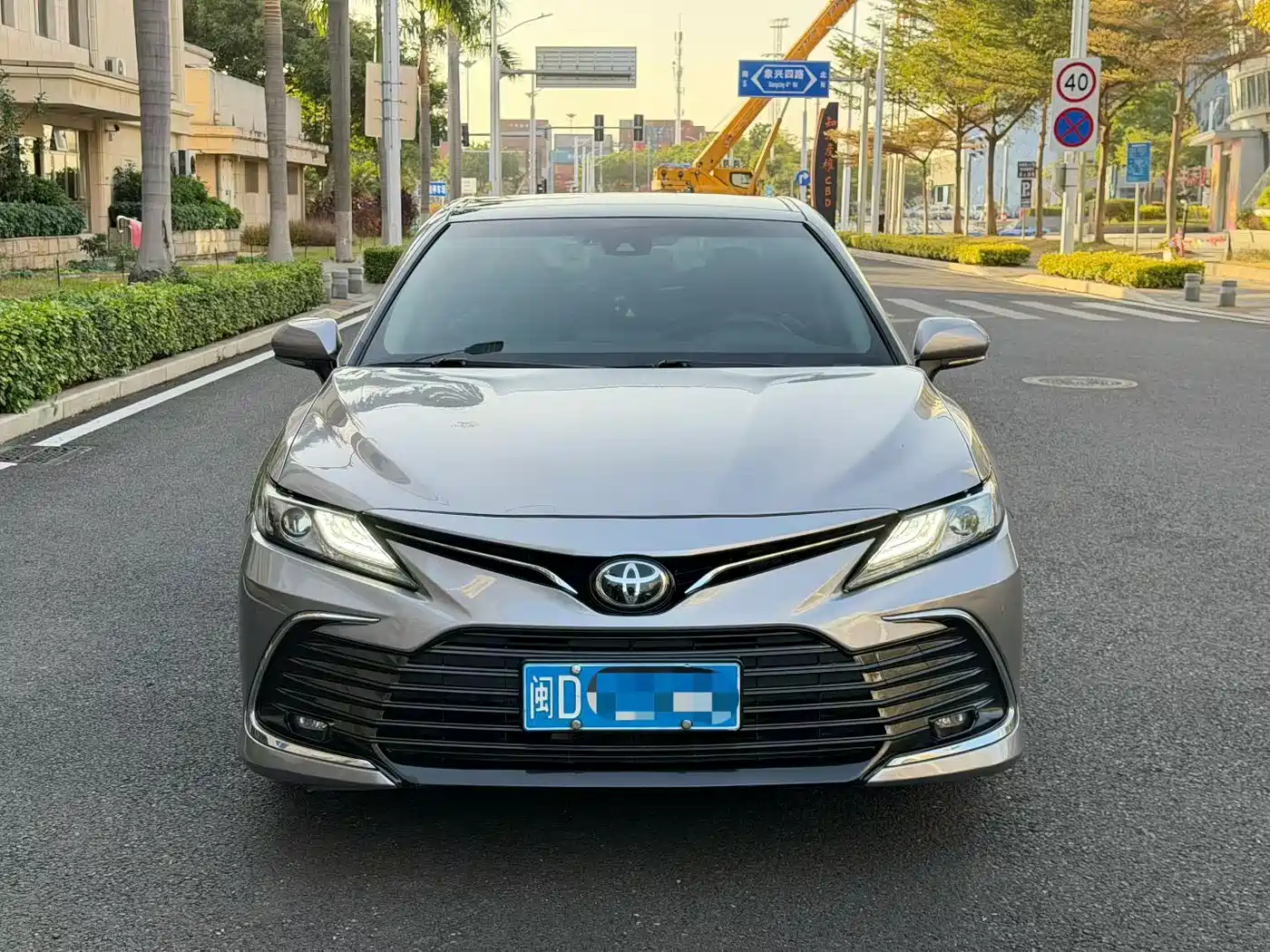 Toyota Camry 2021 2.5G Luxury Edition фото 2