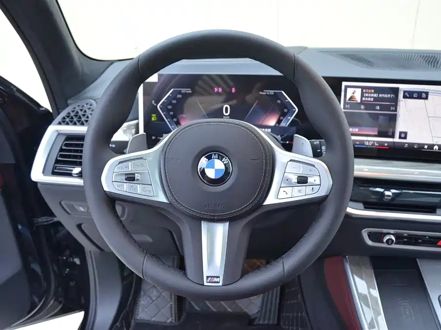 BMW X5 2026 Facelift xDrive 40Li M Sport Shadowline Package фото 11