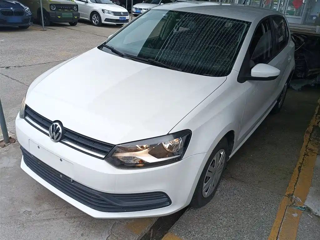 Volkswagen Polo 2018 1.5L Auto Safe Drive фото 2
