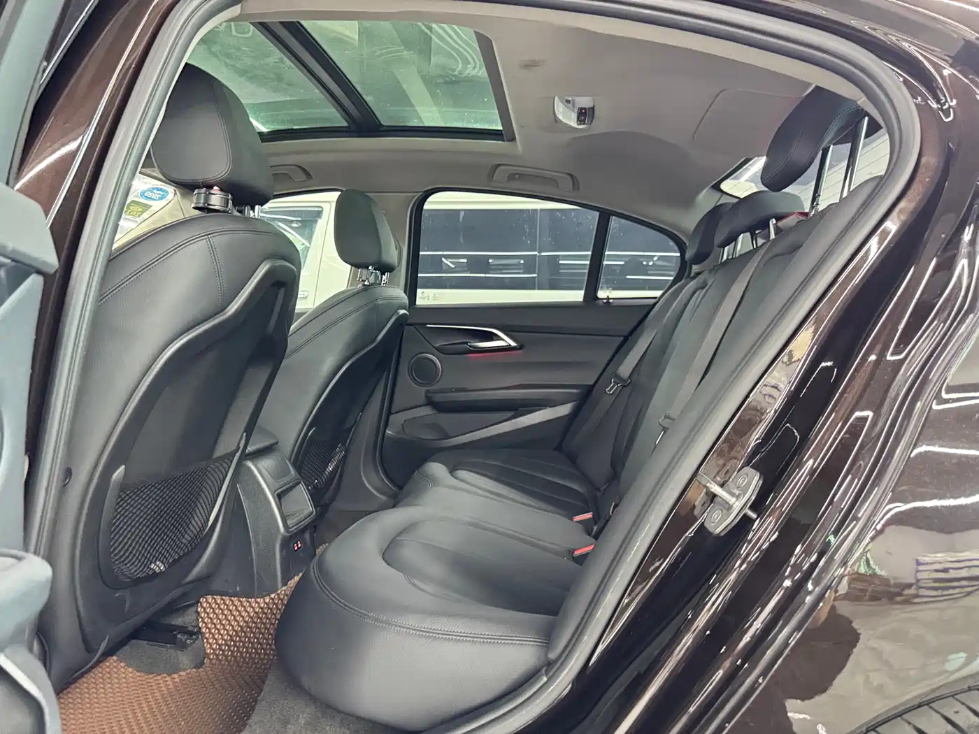 BMW 1 Series 2018 Facelift 118i Sport фото 9