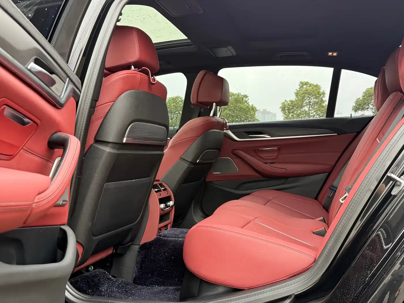 BMW 5 Series 2023 530Li Premium M Sport Package фото 6
