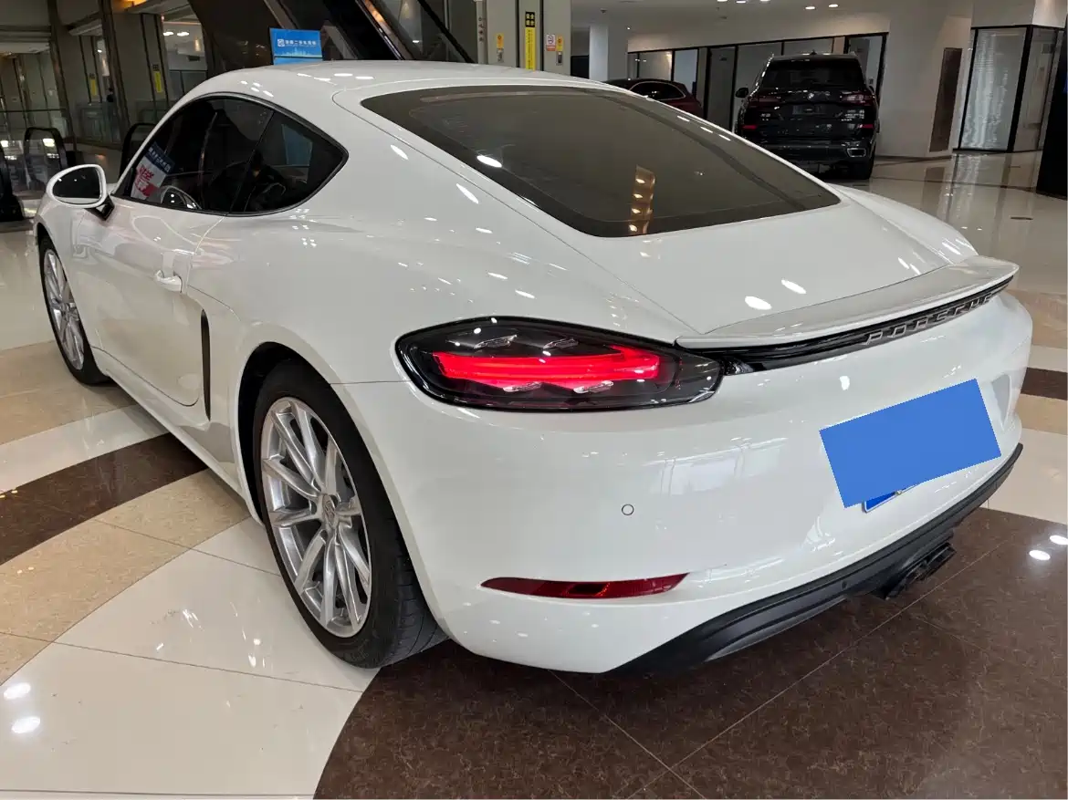 Porsche 718 2023 Cayman Style Edition 2.0T фото 12