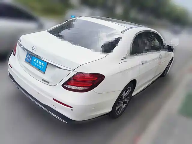 Mercedes-Benz E-Class 2017 E 300 L Sport Luxury — фото 5
