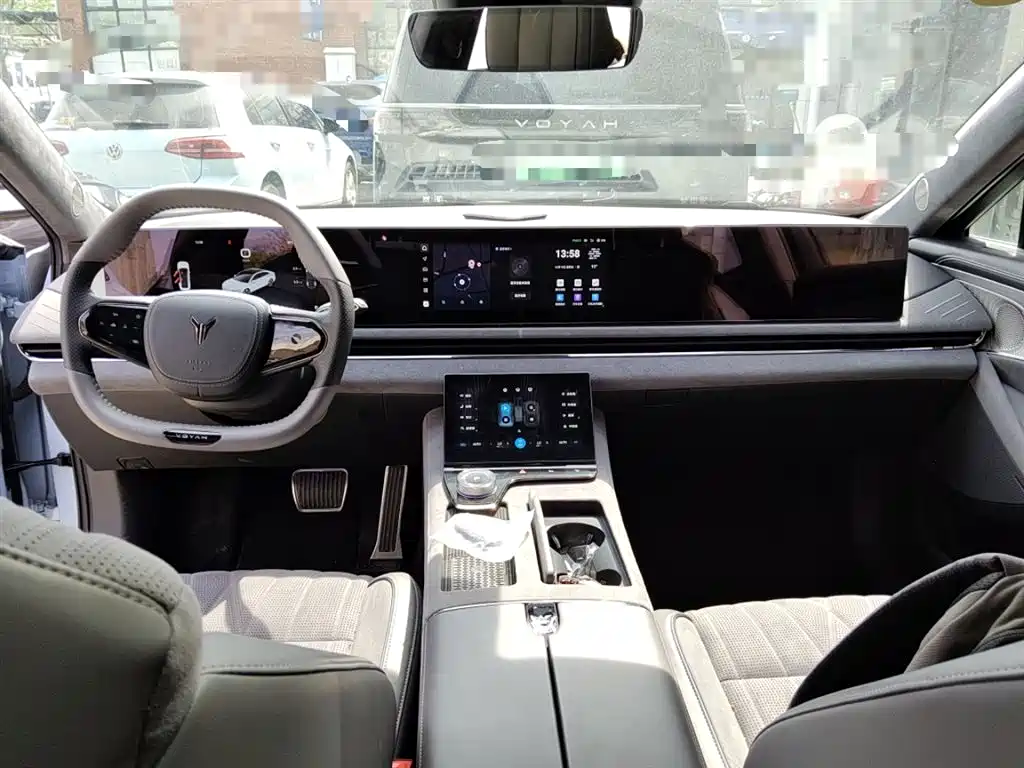 Voyah Auto VOYAH Zhuiguang 2023 4WD Flagship Edition фото 6
