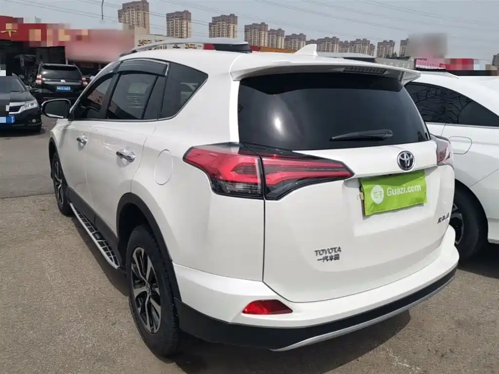 Toyota RAV4 Rongfang 2016 2.0L CVT 2WD Smart (China V) фото 5