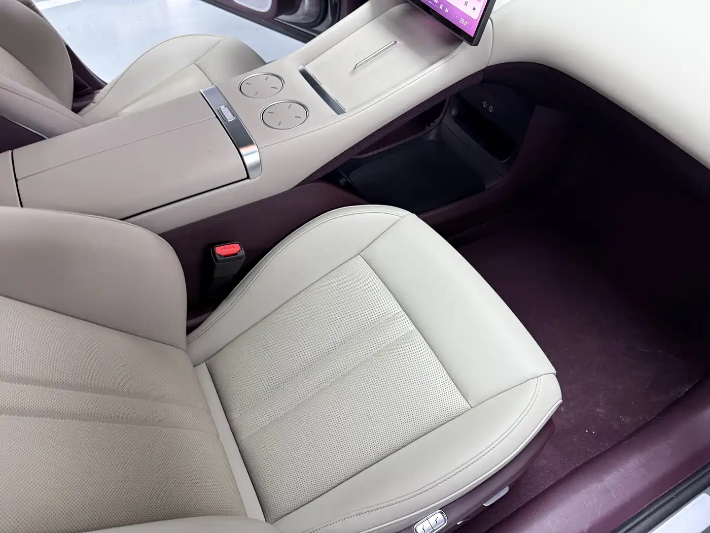 Xiaomi Auto Xiaomi YU7 2025 Extended Range RWD Edition фото 7
