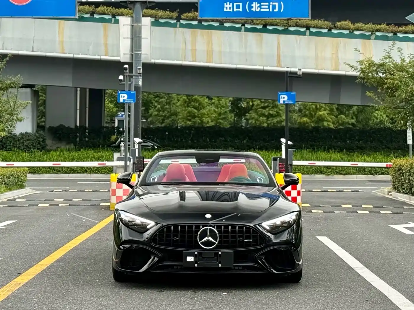 Mercedes-Benz SL-Class AMG 2026 2024 AMG SL 63 4MATIC+