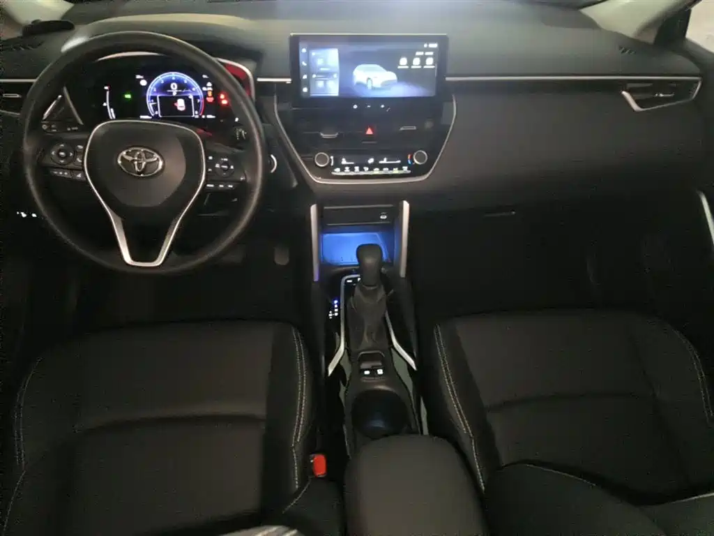 Toyota Frontlander 2023 2.0L CVT Luxury Edition фото 16