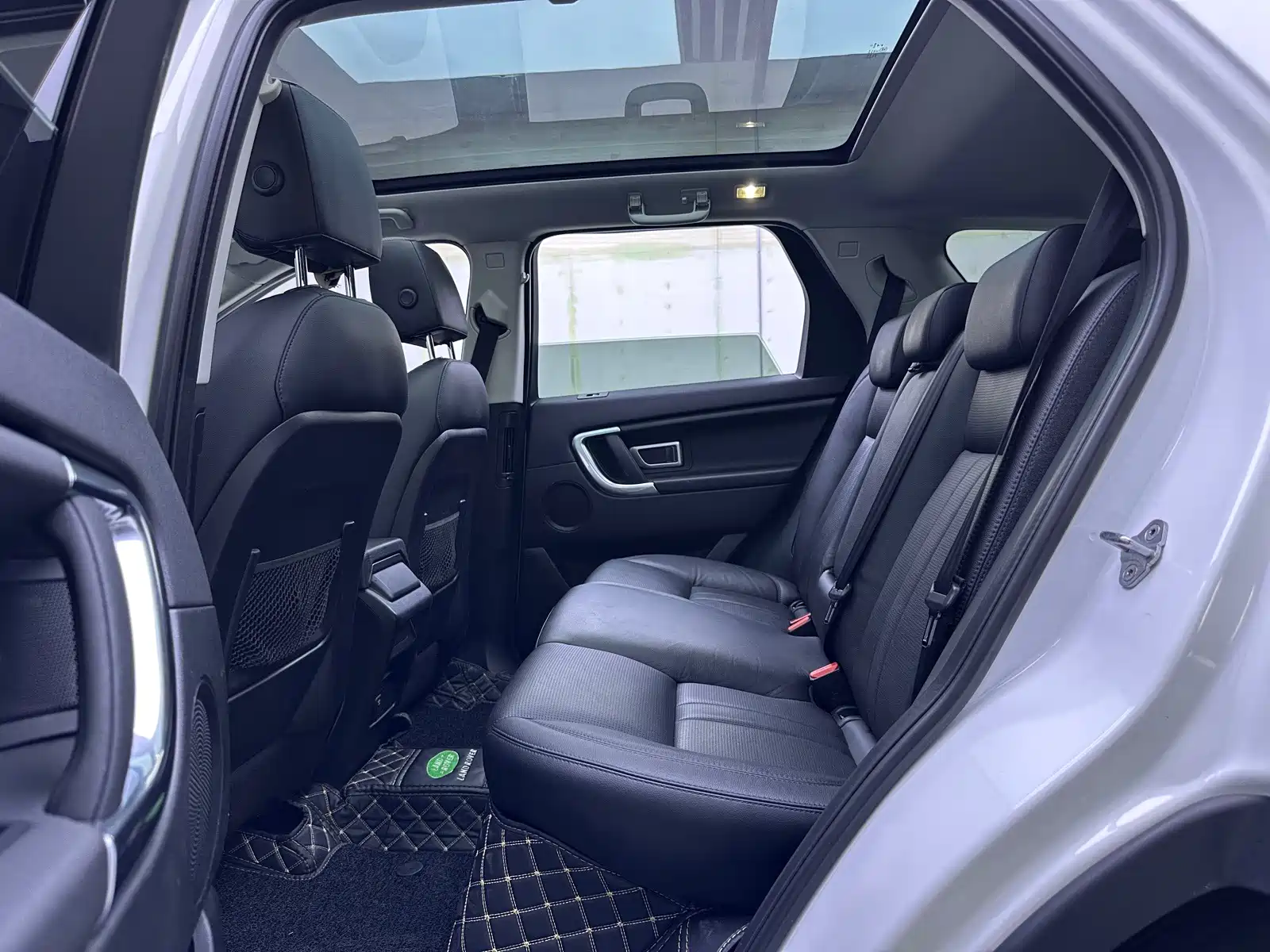 Фото 8 - Land Rover Discovery Sport