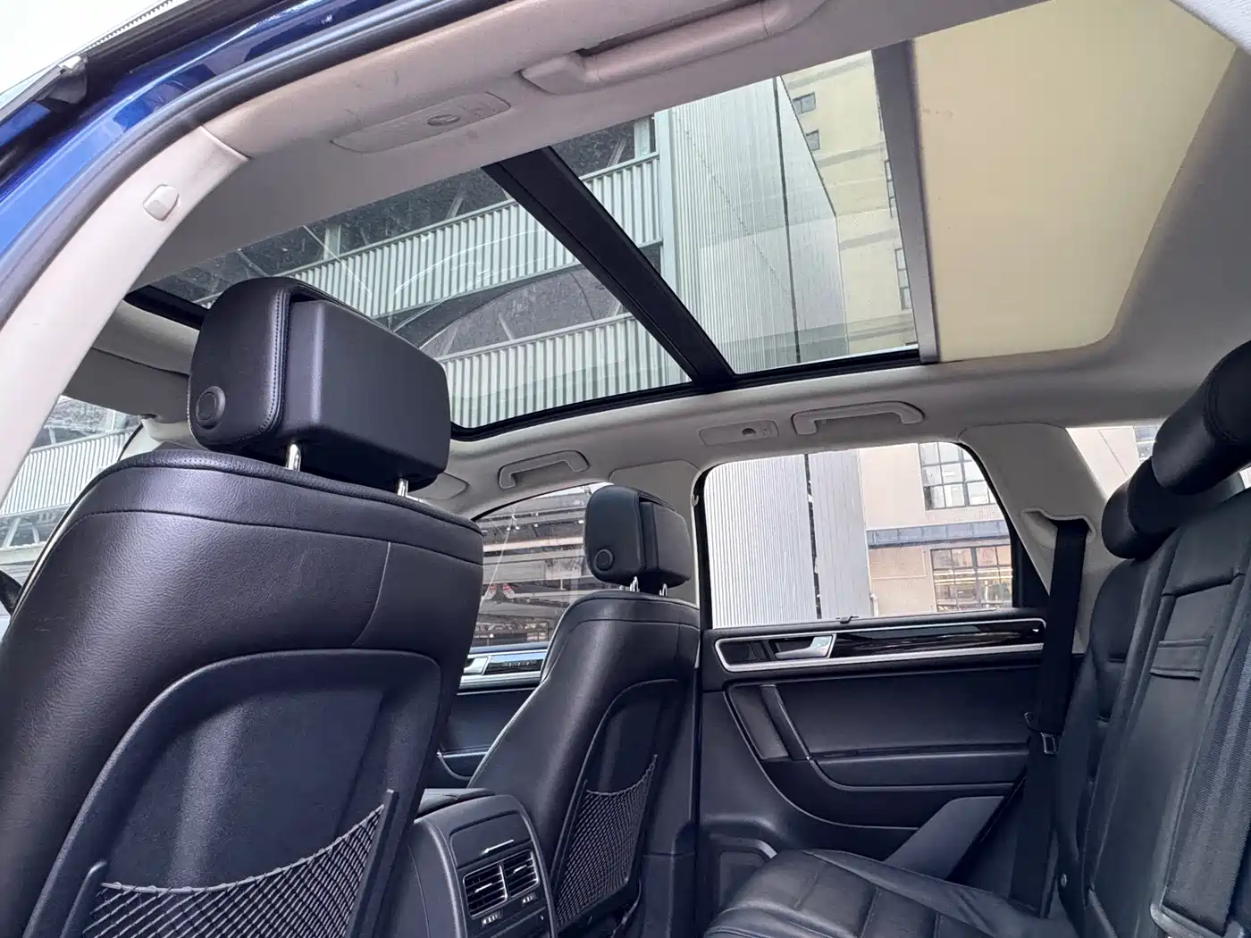 Volkswagen Touareg 2016 3.0TSI High Configuration фото 12