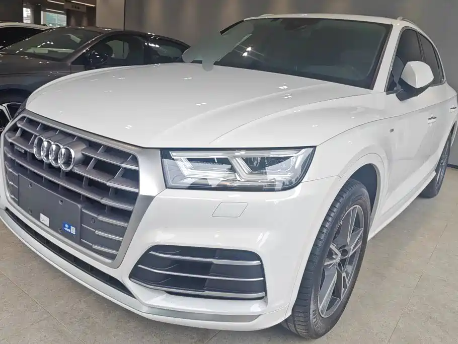 Audi Q5L 2020 Facelift 40 TFSI Honor Fashion