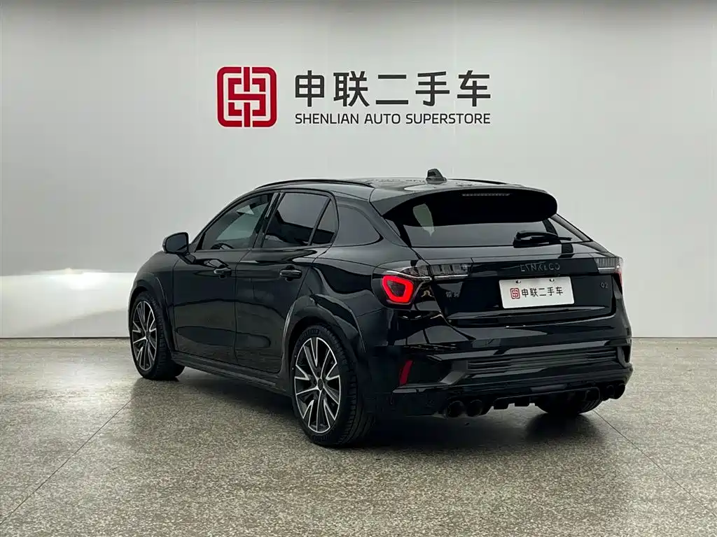 Lynk & Co 02 Hatchback 2021 2.0TD Halo фото 3