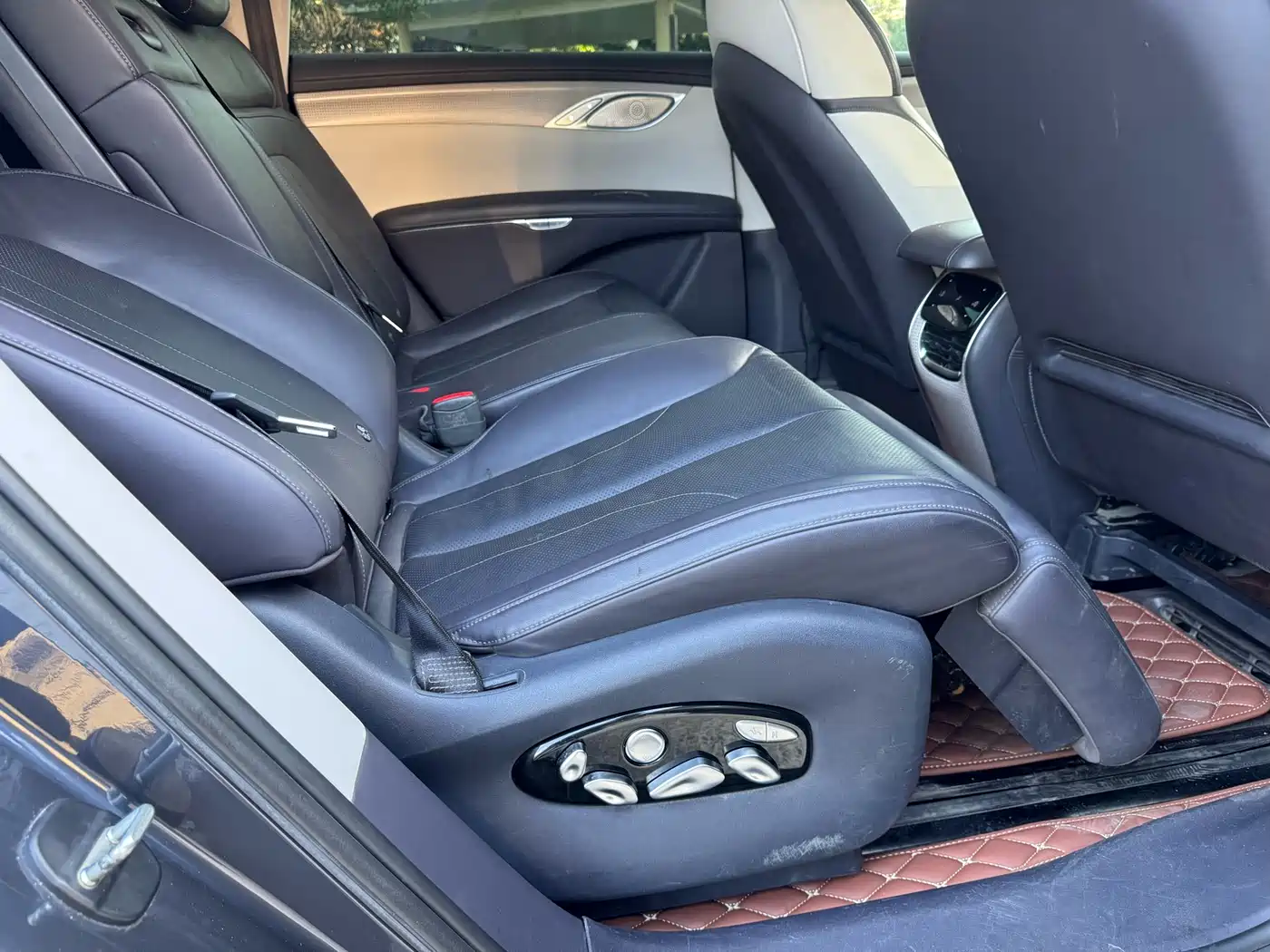 IM Motors IM LS7 2023 Model 90kWh Elite RWD Edition фото 8