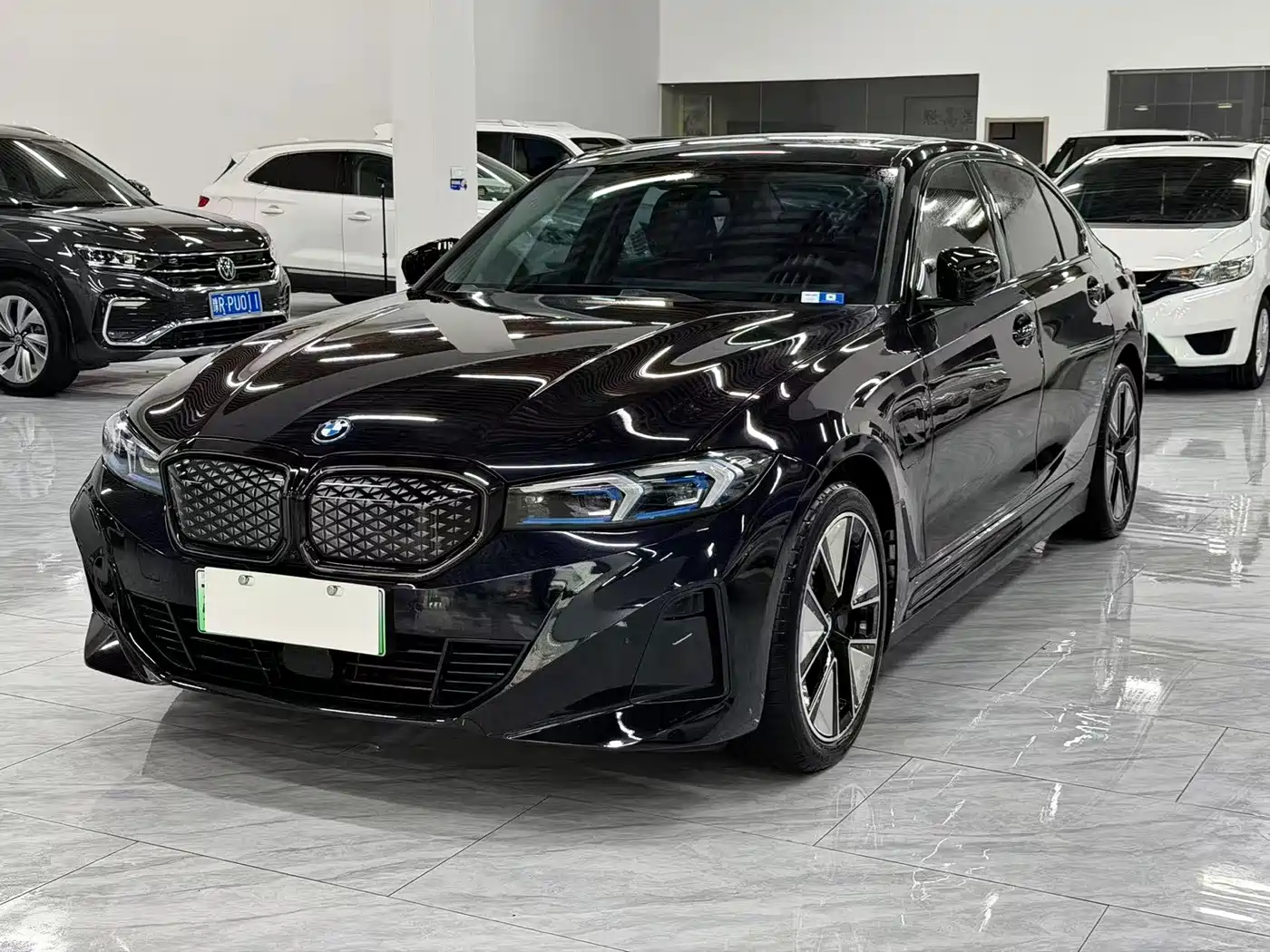 BMW i3 2025 eDrive 40 L Shadow Night Sport Package