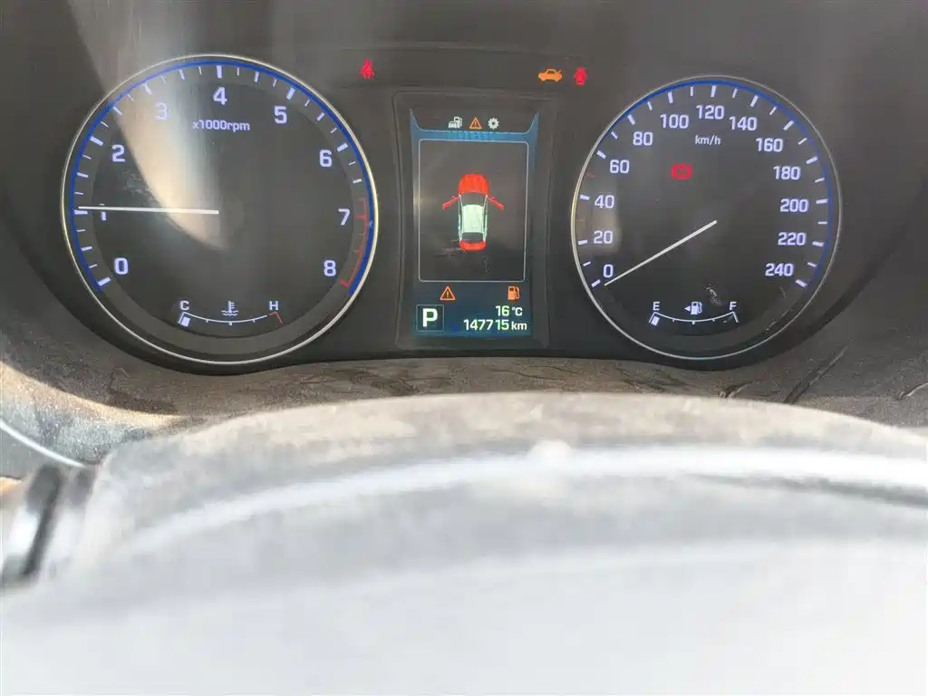 Hyundai Mistra 2014 1.8L Auto Premium DLX фото 5