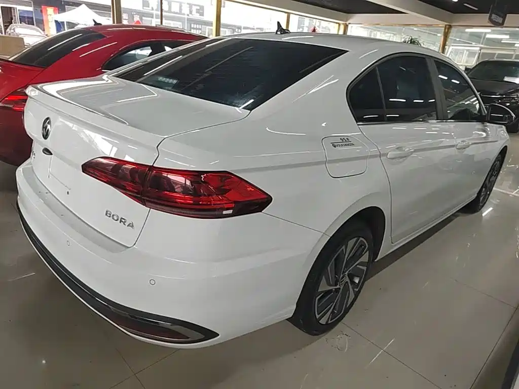 Volkswagen Bora 2025 Facelift 200TSI DSG PRO Edition фото 7