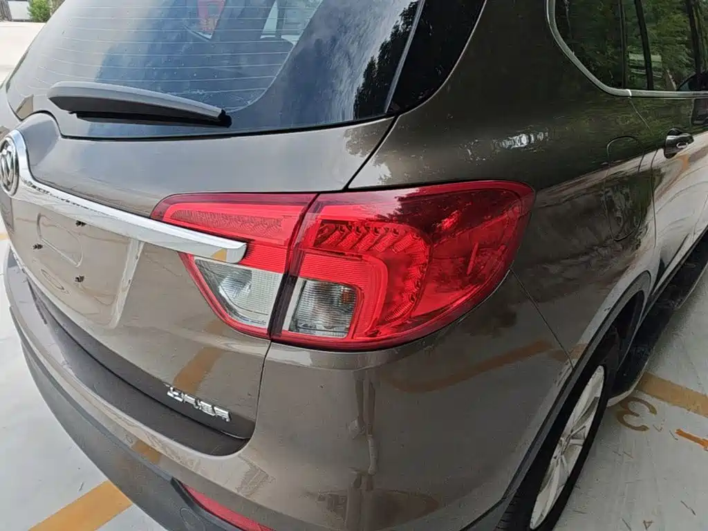 Фото 8 - Buick Envision Plus