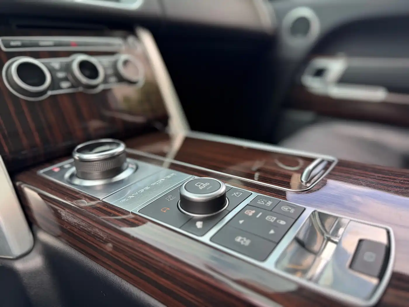 Land Rover Range Rover 2015 3.0 TDV6 Vogue фото 13