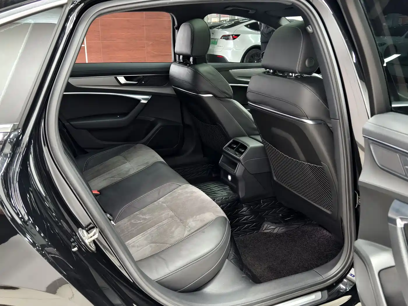 Audi A6L 2020 40 TFSI Luxury Dynamic фото 10