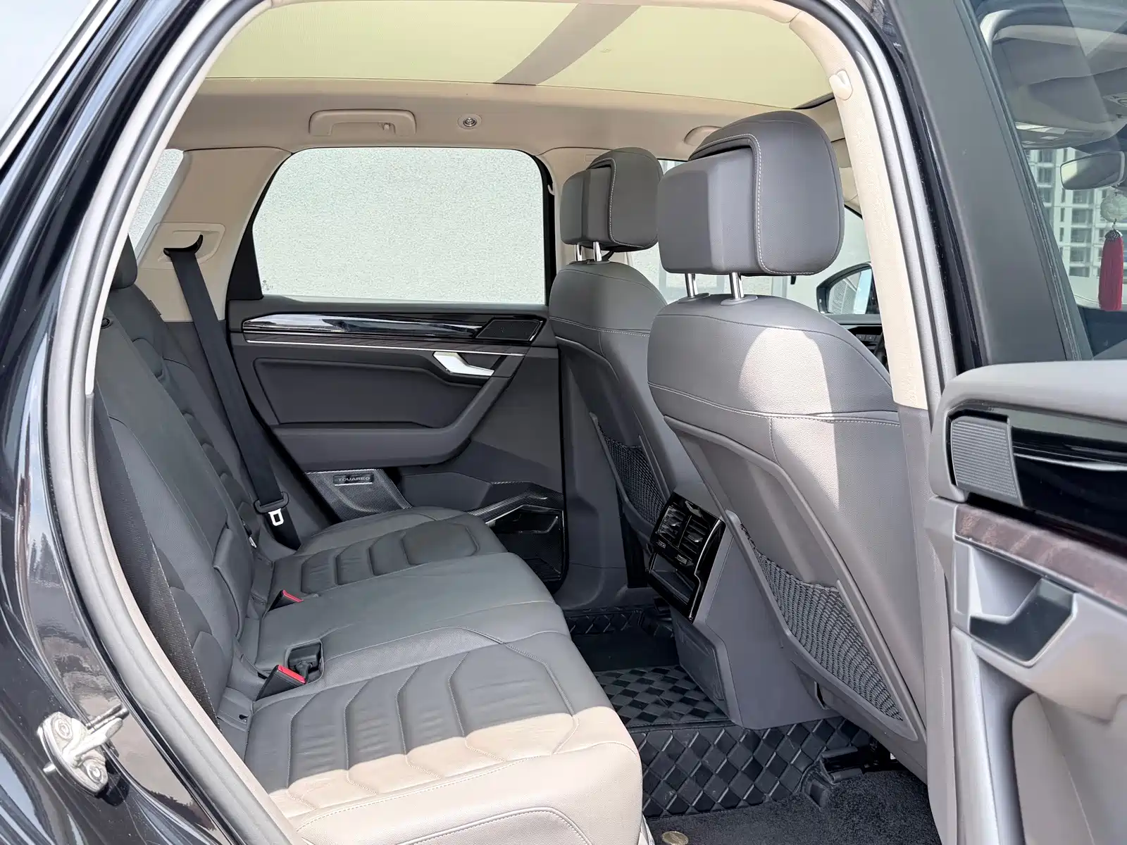 Фото 16 - Volkswagen Touareg