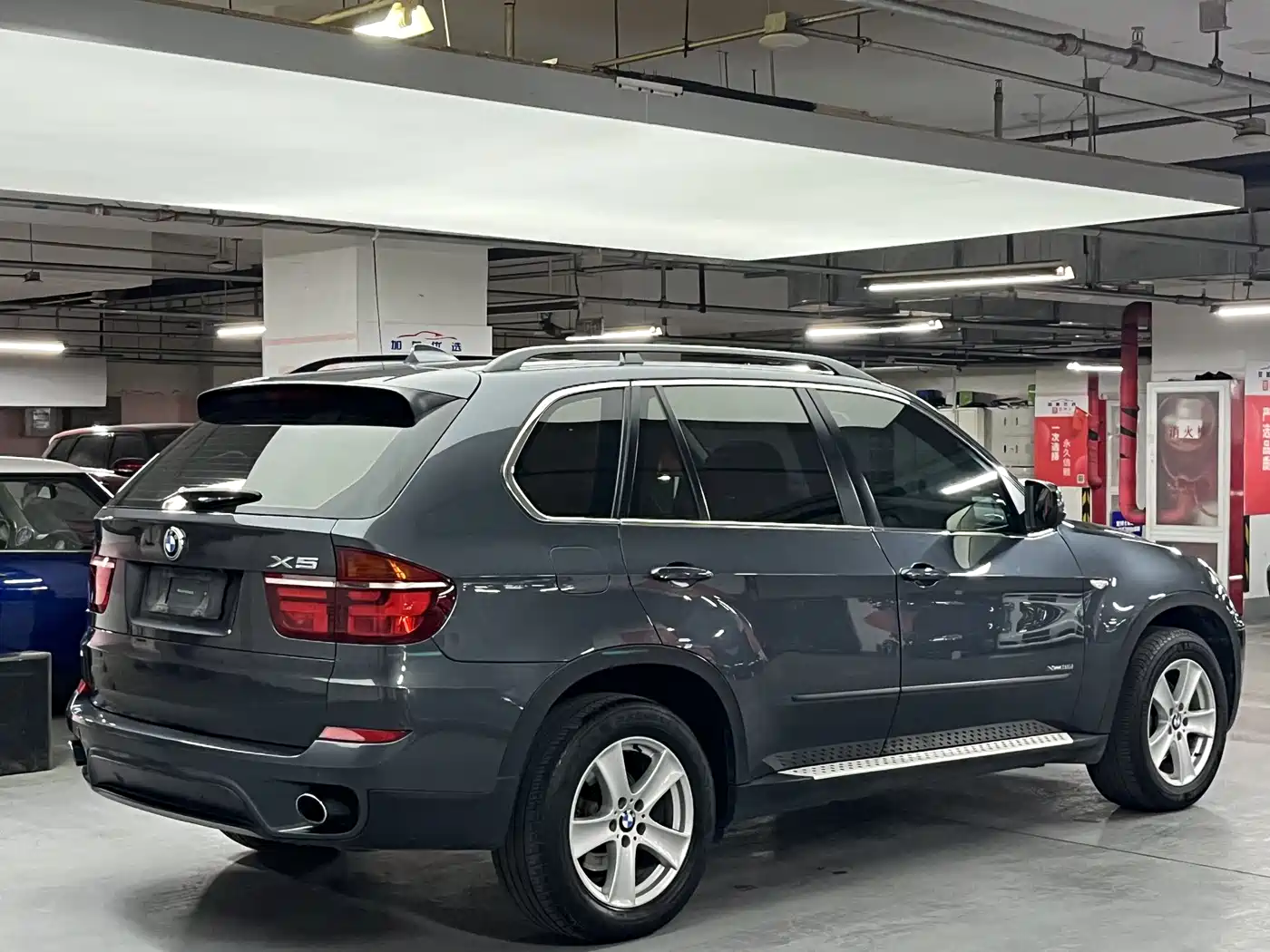 BMW X5 (Import) 2011 xDrive35i Leading Edition фото 5