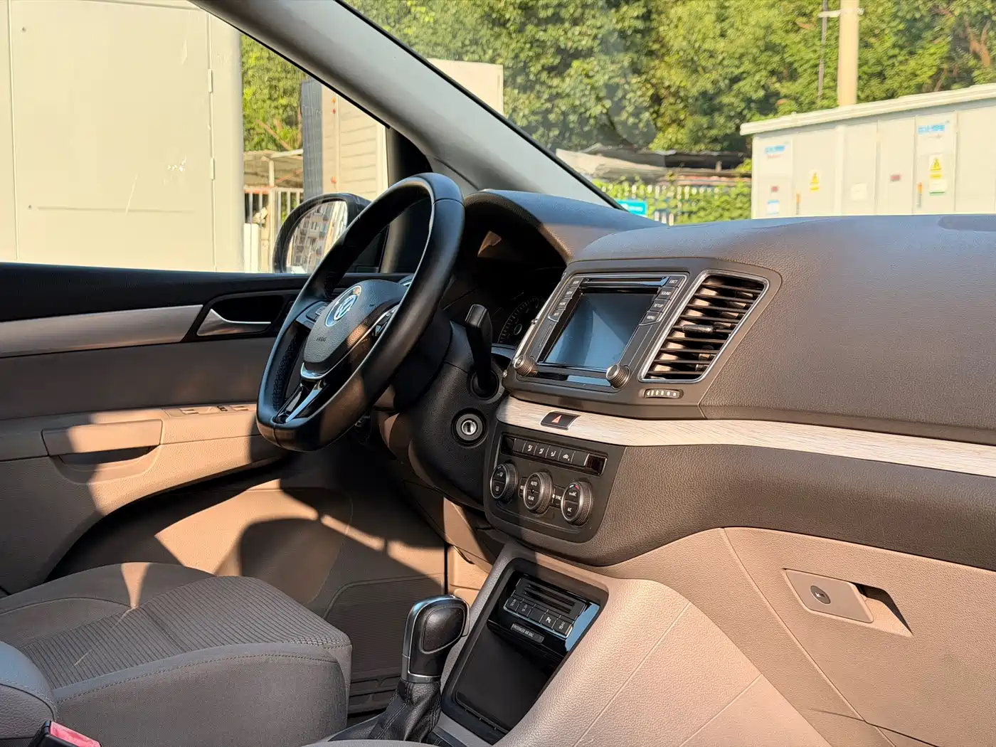 Фото 13 - Volkswagen Sharan