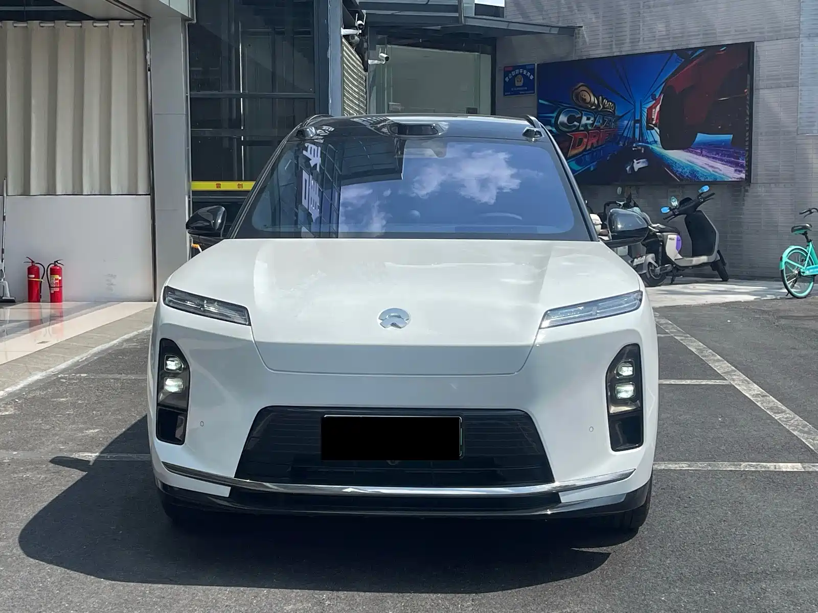 Фото 3 - NIO ES8