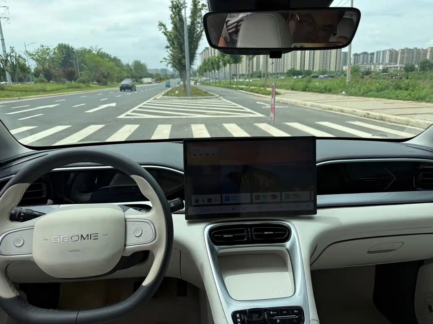 Geely Galaxy Starry Wish 2026 Model 310km Dream Edition фото 9