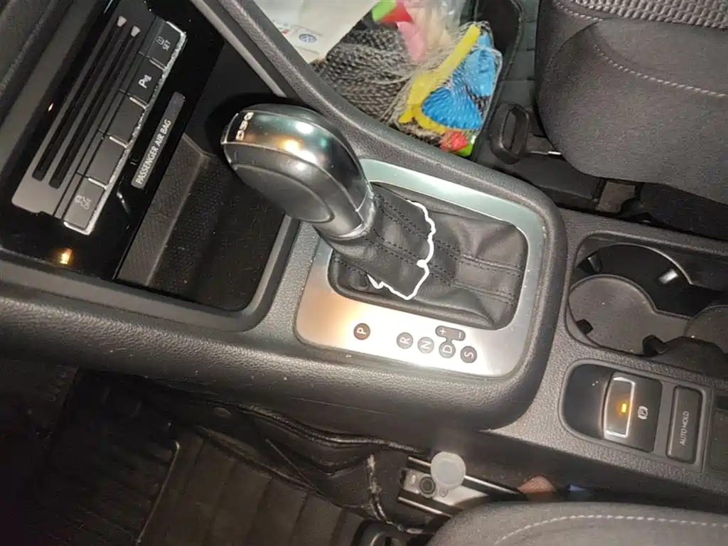 Volkswagen Sharan 2014 2.0TSI Standard фото 14