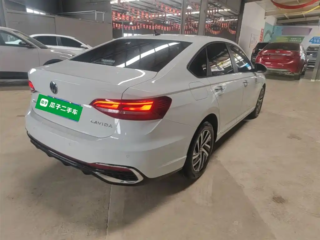 Volkswagen Lavida 2024 Model 1.5L Automatic Starlight 5 Million Edition фото 7