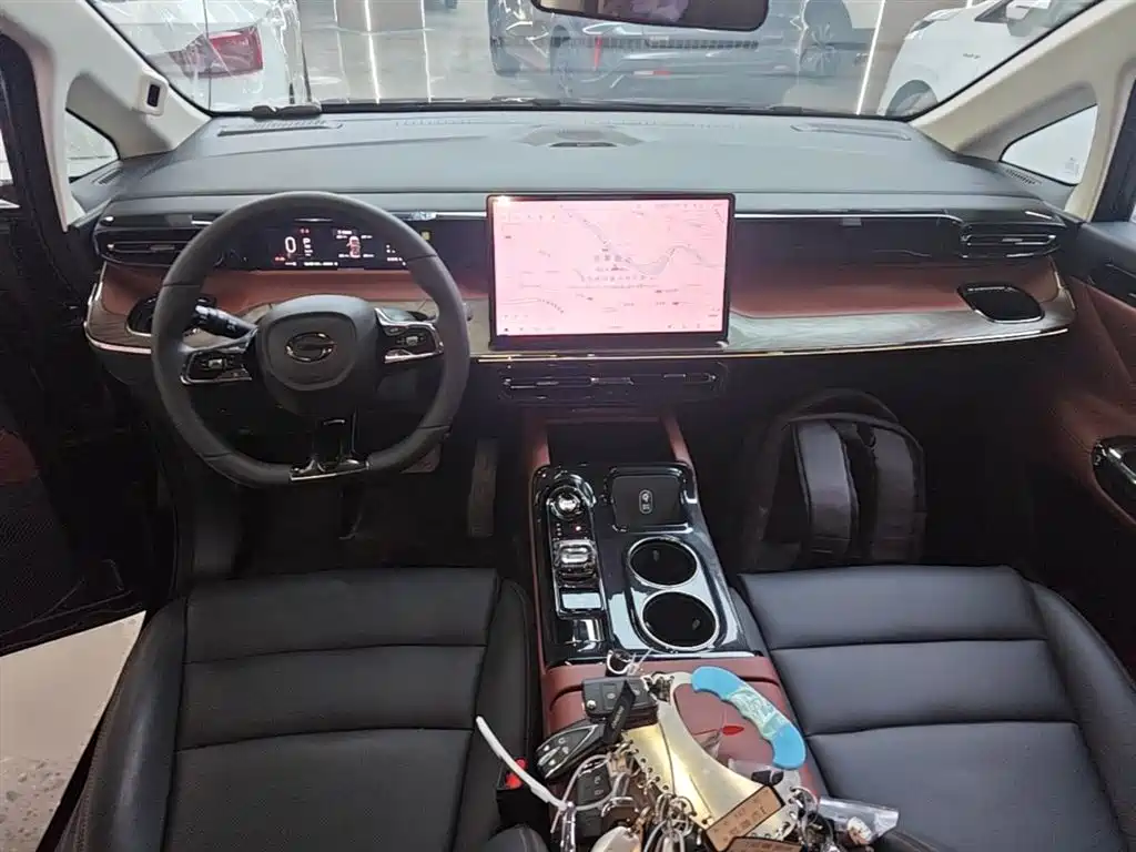 GAC Trumpchi Trumpchi E8 NEV 2024 Model 150km MAX+ фото 10