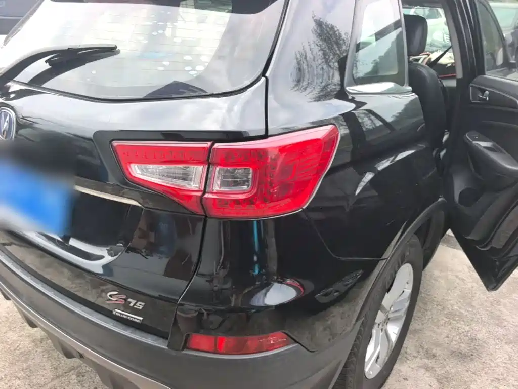 Changan CS75 2015 2014 2.0L Manual Leading (China IV)