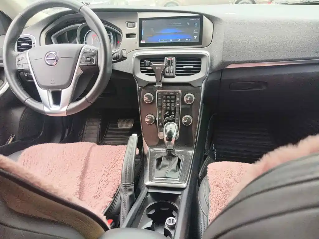 Volvo V40 2019 2019 T3 Momentum
