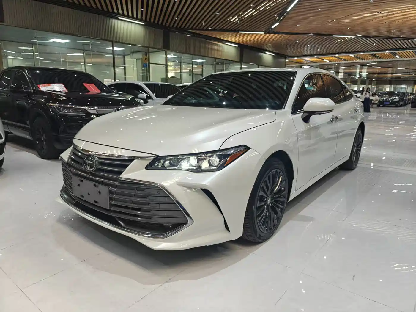 Toyota Avalon 2019 2.0L XLE Premium Edition (China VI)