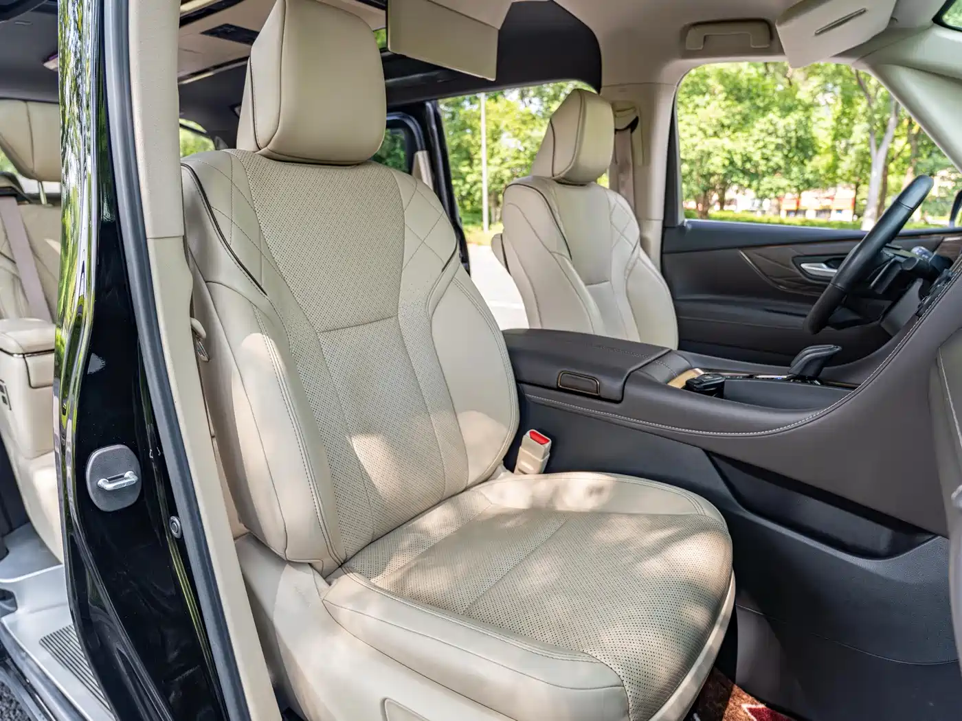 Toyota Vellfire 2024 2024 Crown Hybrid 2.5L Executive Premium Edition