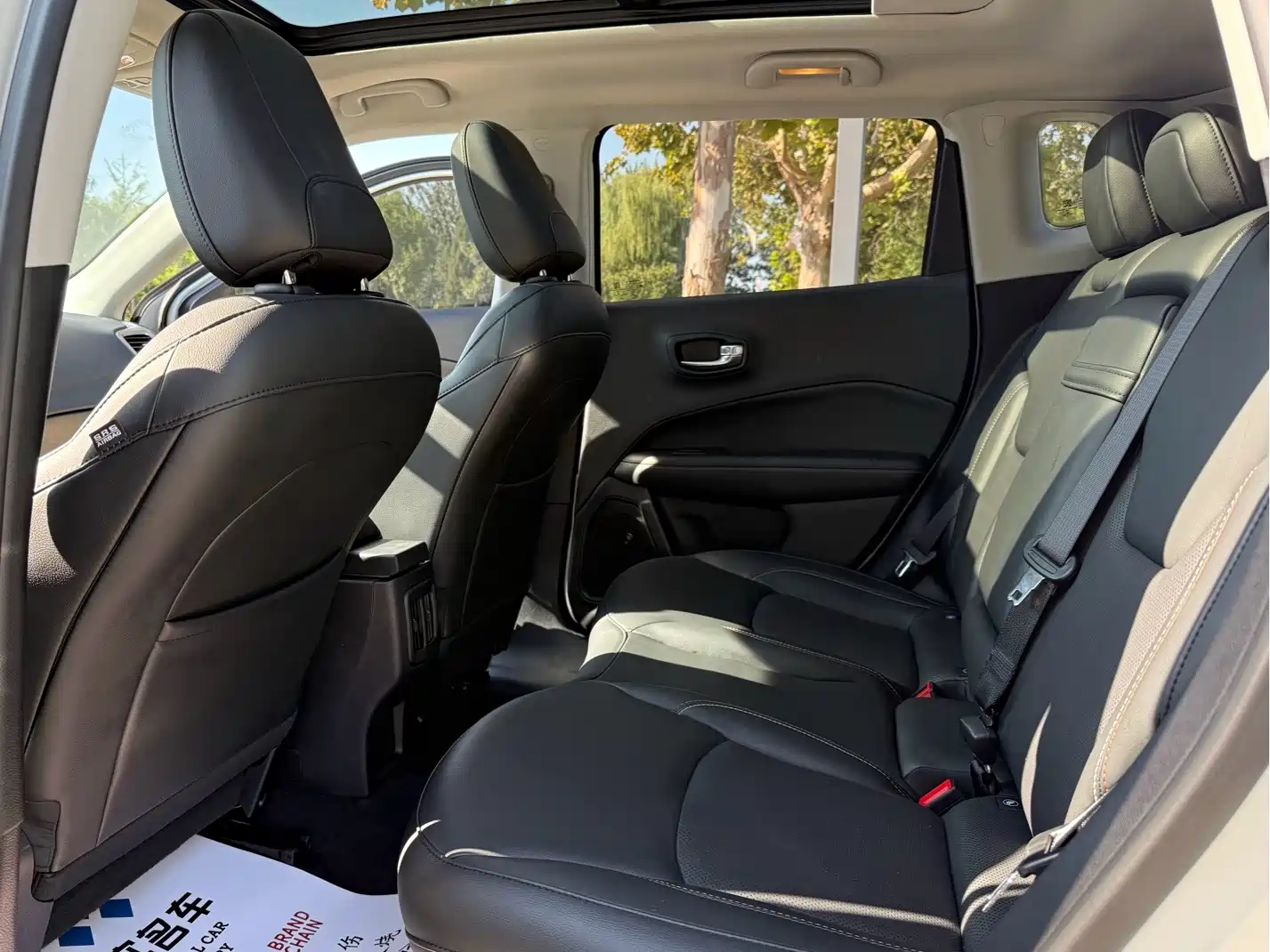 Фото 7 - Jeep Compass