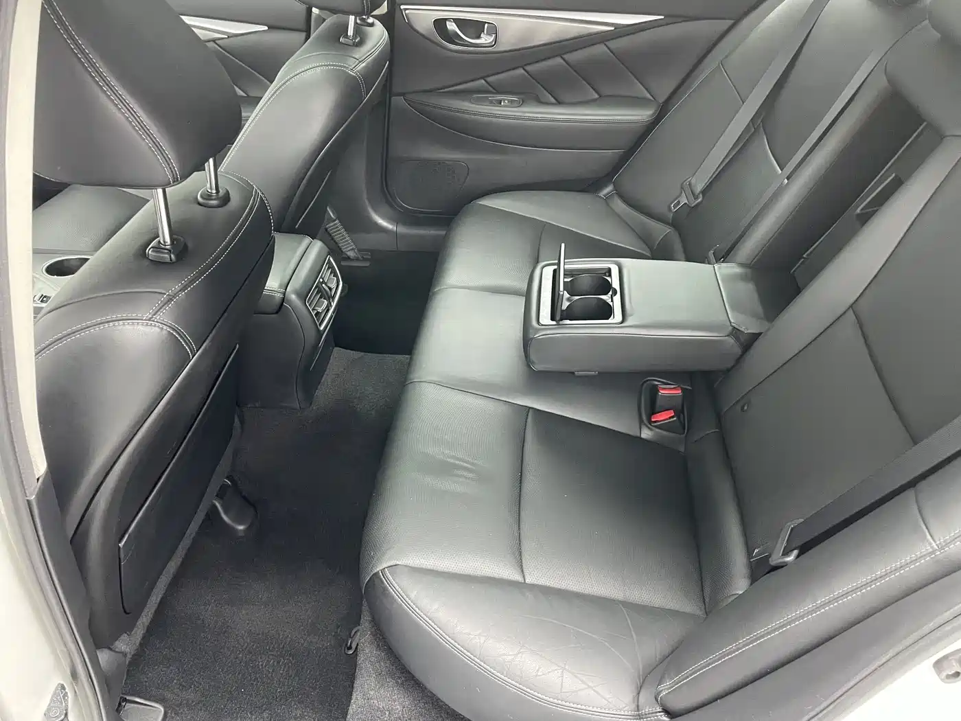 Infiniti Q50 2016 2014 3.7L Comfort Edition
