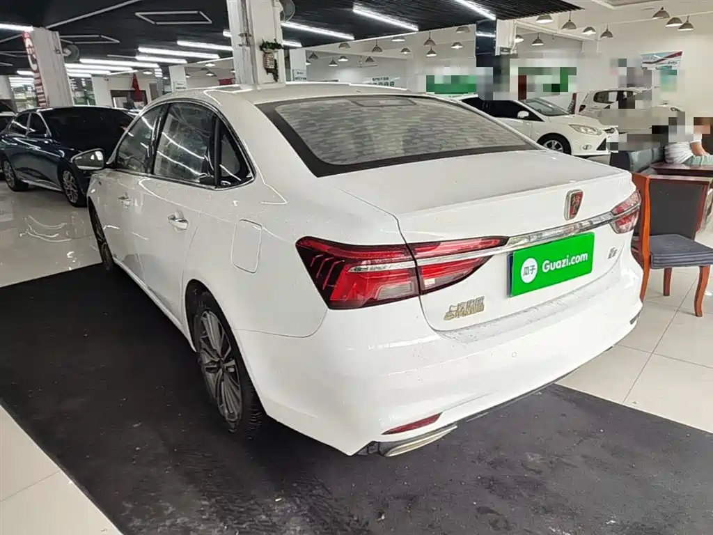 Roewe i6 2020 2020 PLUS 1.6L CVT 4G Connected Glory Flagship Edition