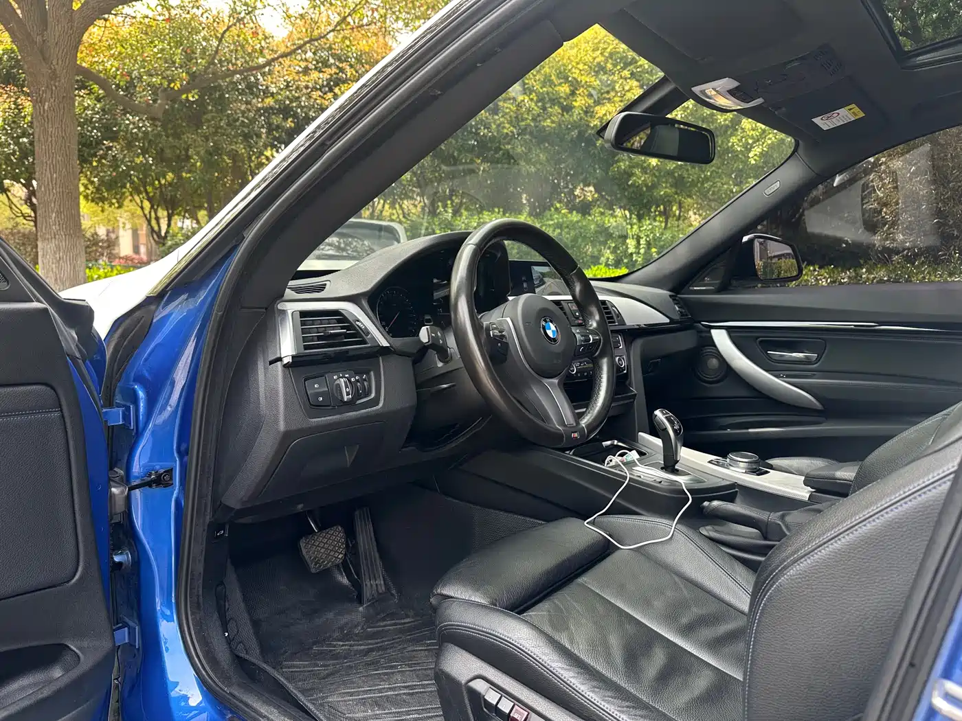 BMW 3 Series GT 2019 320i M Sport Model фото 23