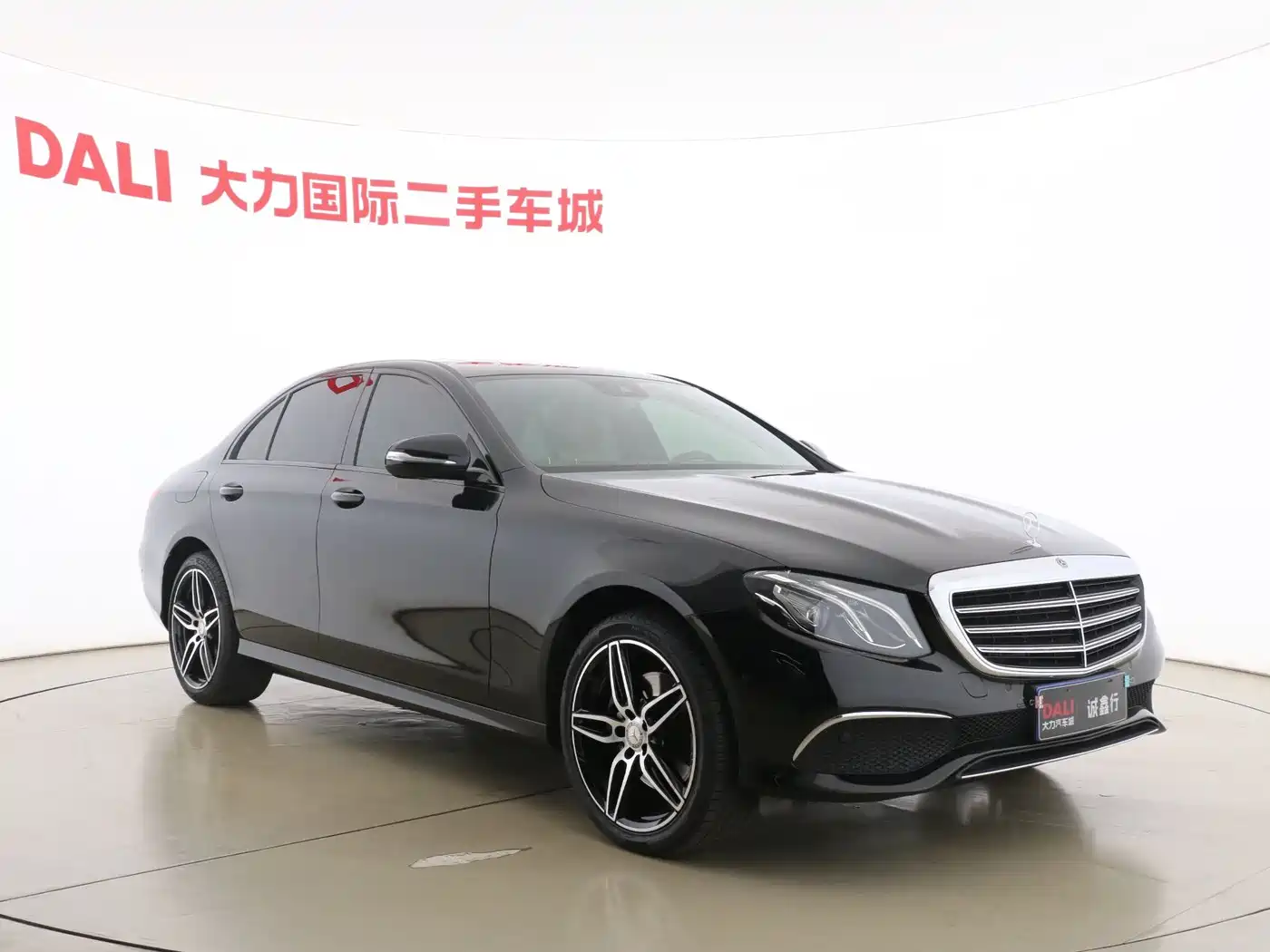 Mercedes-Benz E-Class 2017 E 200 Sport 4MATIC фото 2