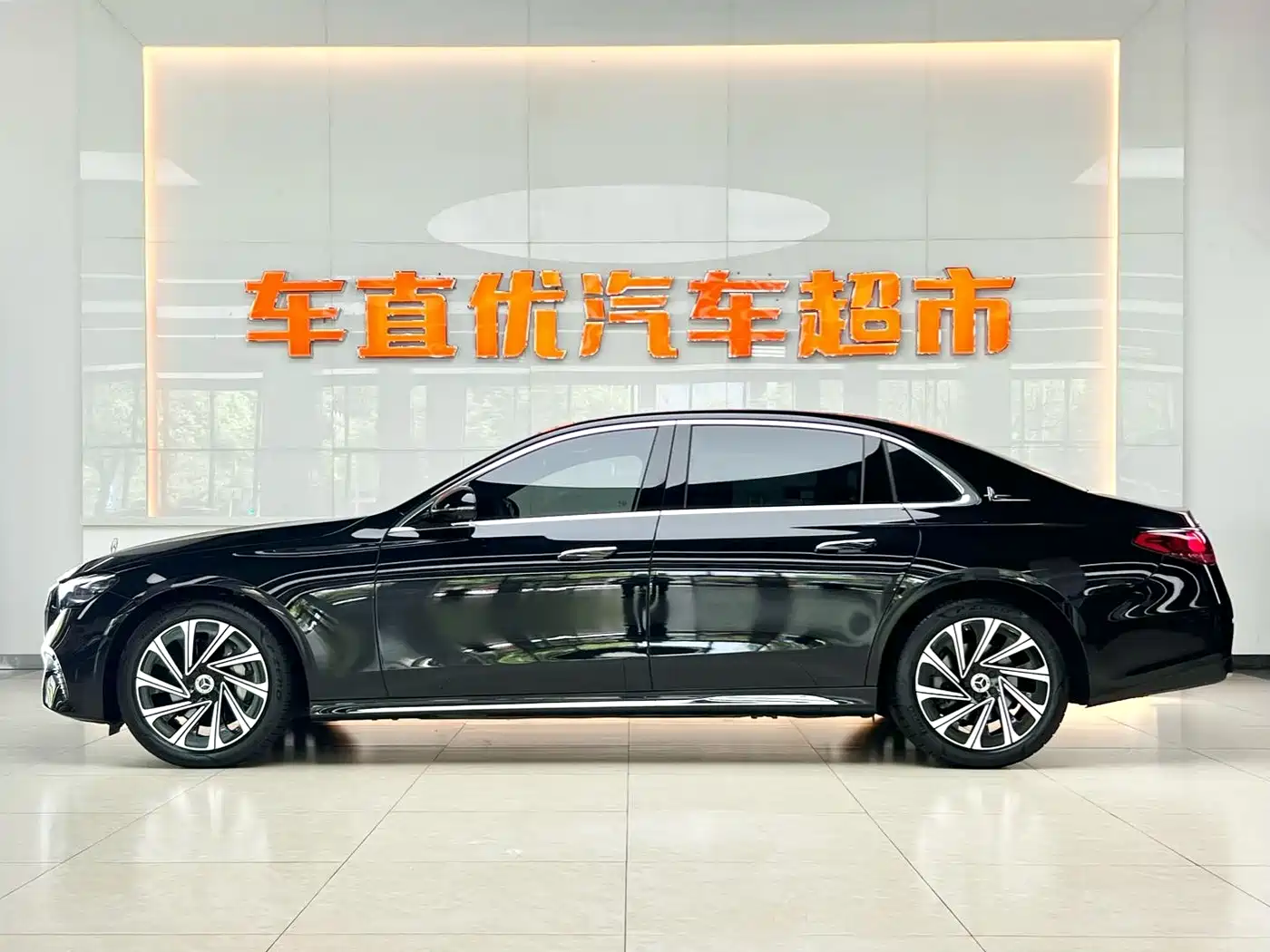 Mercedes-Benz E-Class 2025 E 300 L Luxury фото 4