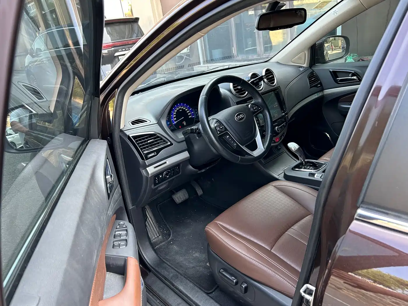 BYD S7 2015 2015 2.0T Automatic Premium
